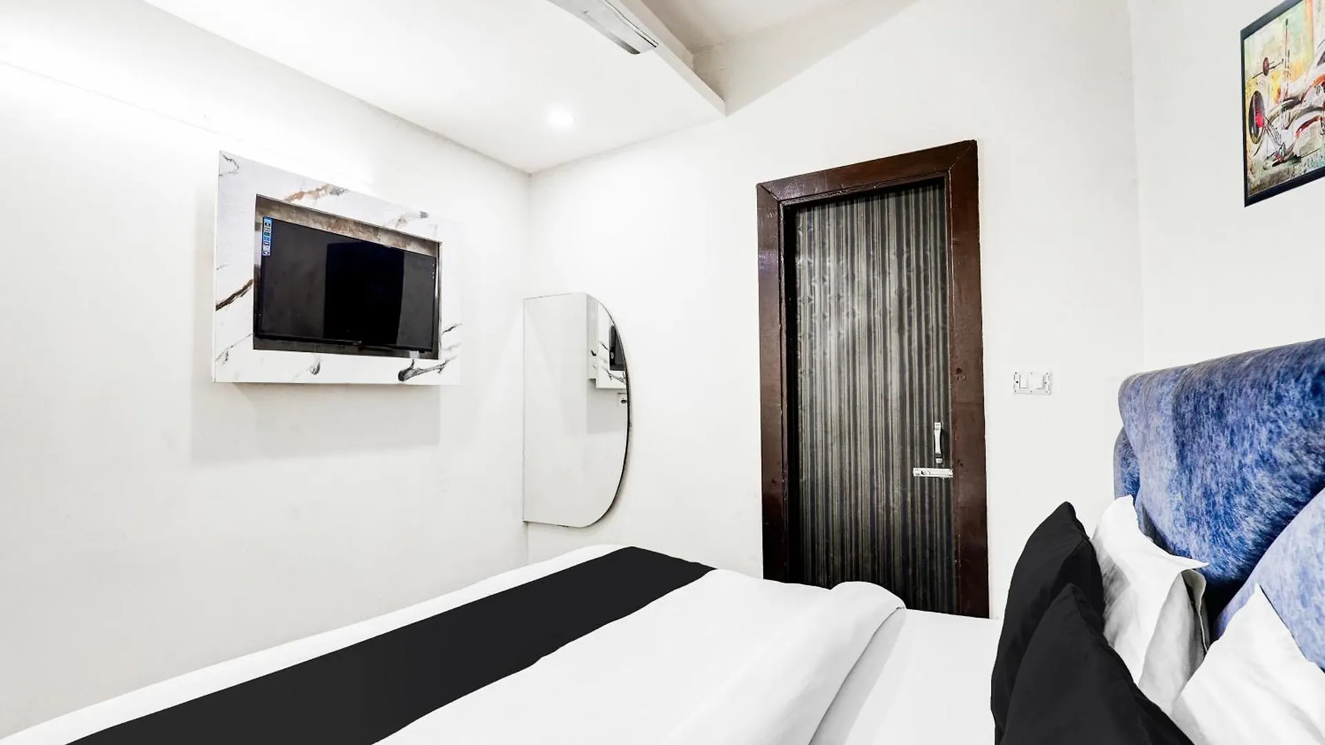 Hotel O Clock Tower Inn New Delhi